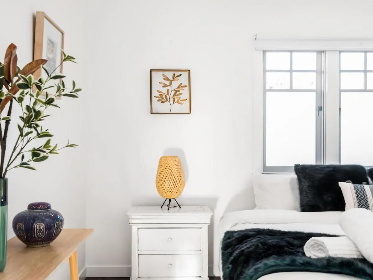 Nyaraló Alkira - Boutique Cottage - Walk To Clarkes Beach Byron Bay