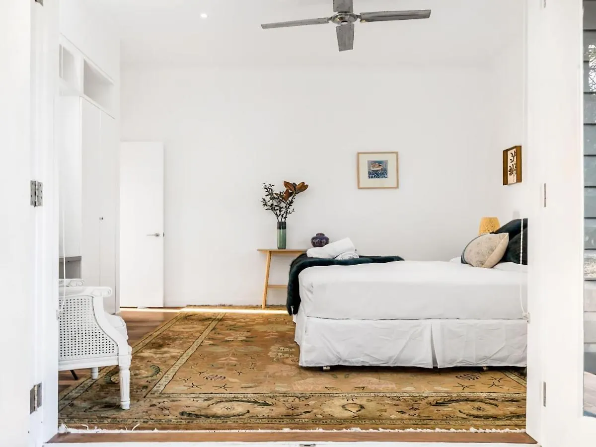Alkira - Boutique Cottage - Walk To Clarkes Beach Byron Bay 0*,