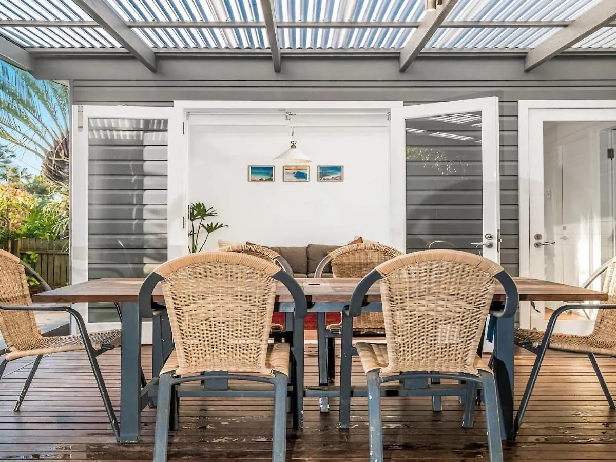 Prázdninový dům Alkira - Boutique Cottage - Walk To Clarkes Beach Byron Bay